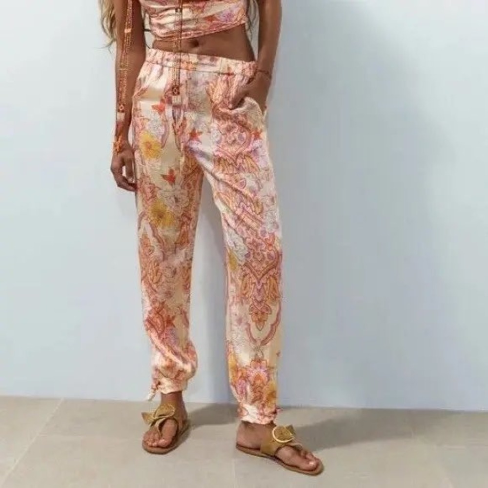 Women's Peach Paisley Print Jogger Pants